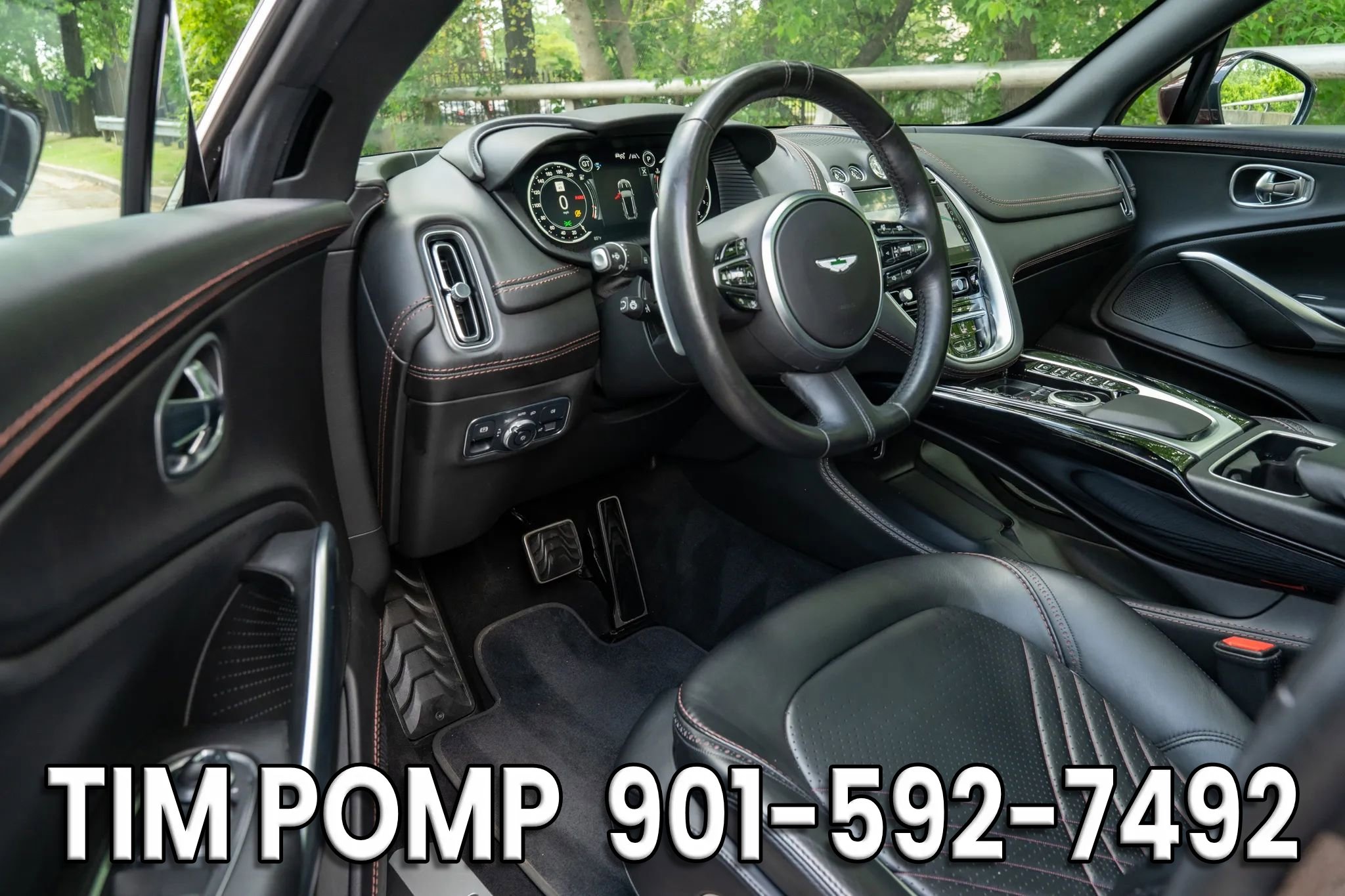 Used 2021 Aston Martin DBX image 10