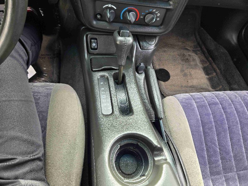 Used 2000 Chevrolet Camaro Z28 image 22