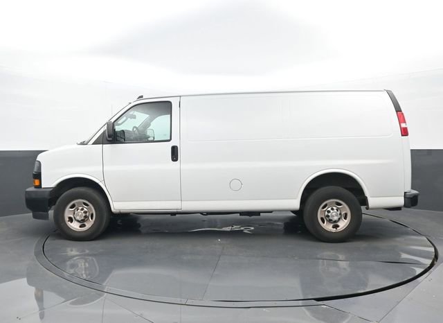 Used 2020 Chevrolet Express 2500 w/ Driver Convenience Package RWD image 7