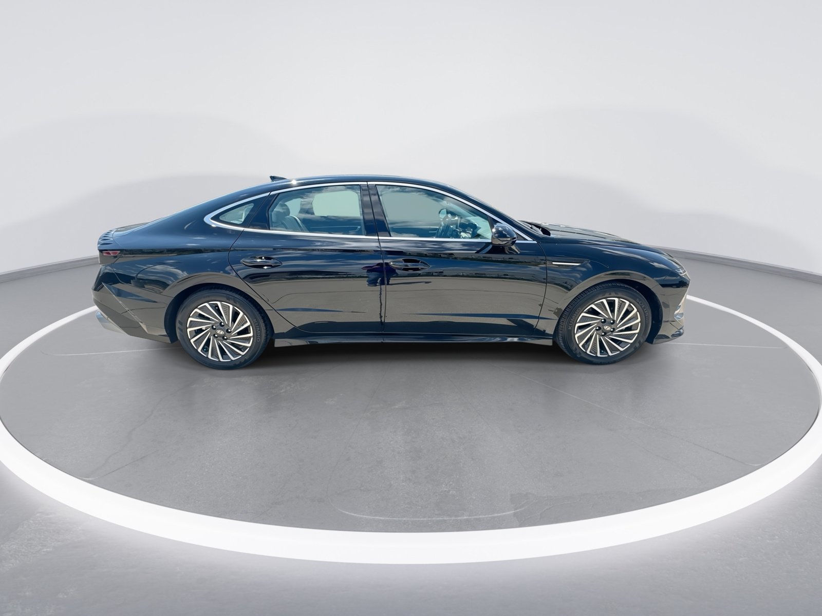 Used 2025 Hyundai Sonata SEL FWD image 9