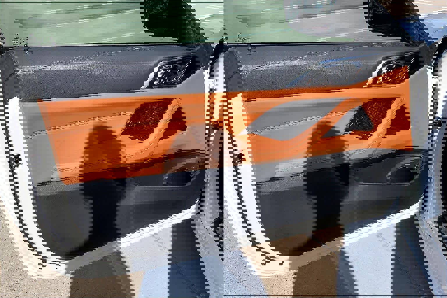 Used 2021 BMW M440i Convertible w/ Premium Package image 18