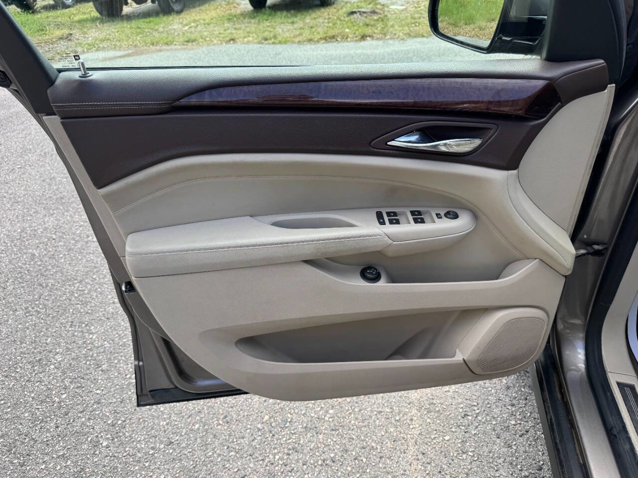 Used 2011 Cadillac SRX Luxury image 39