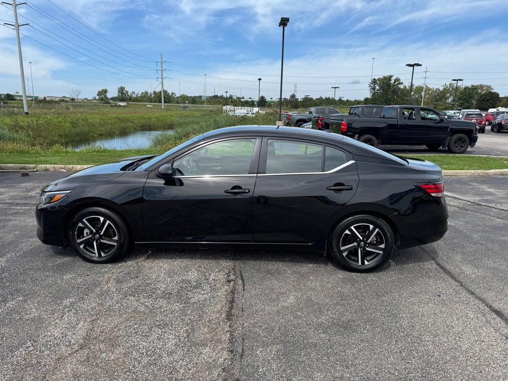 Used 2025 Nissan Sentra SV FWD image 4