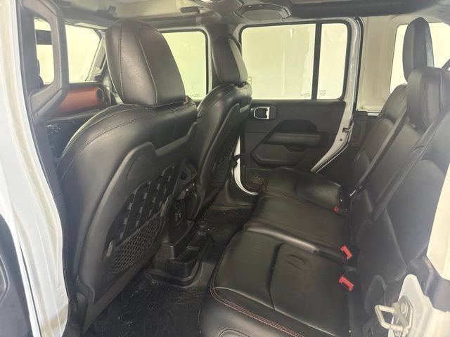 Used 2018 Jeep Wrangler Unlimited Rubicon w/ Dual Top Group AWD/4WD image 17
