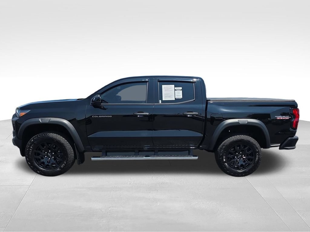 Used 2026 Chevrolet Colorado Trail Boss AWD/4WD image 2