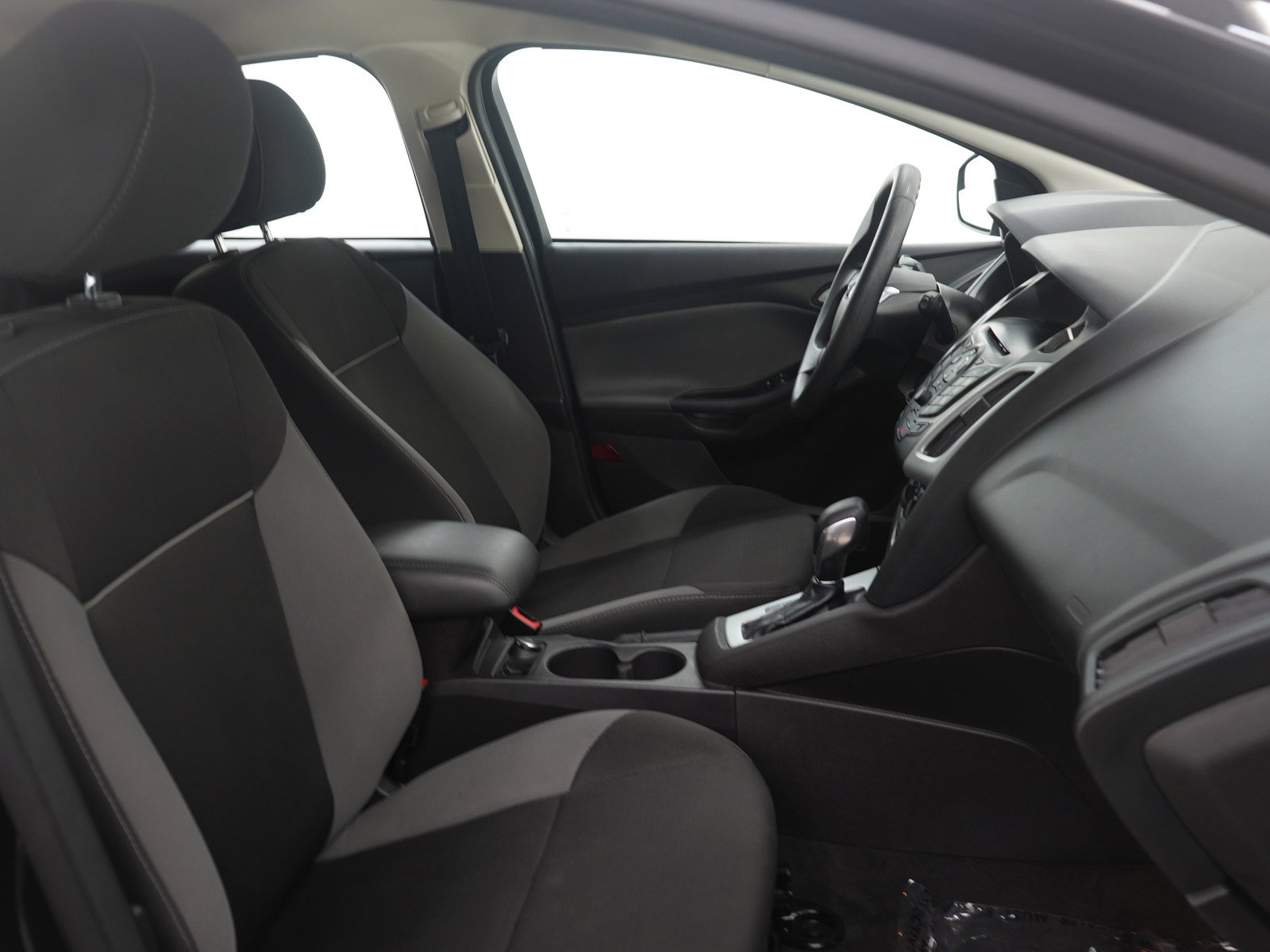 Used 2014 Ford Focus SE image 11