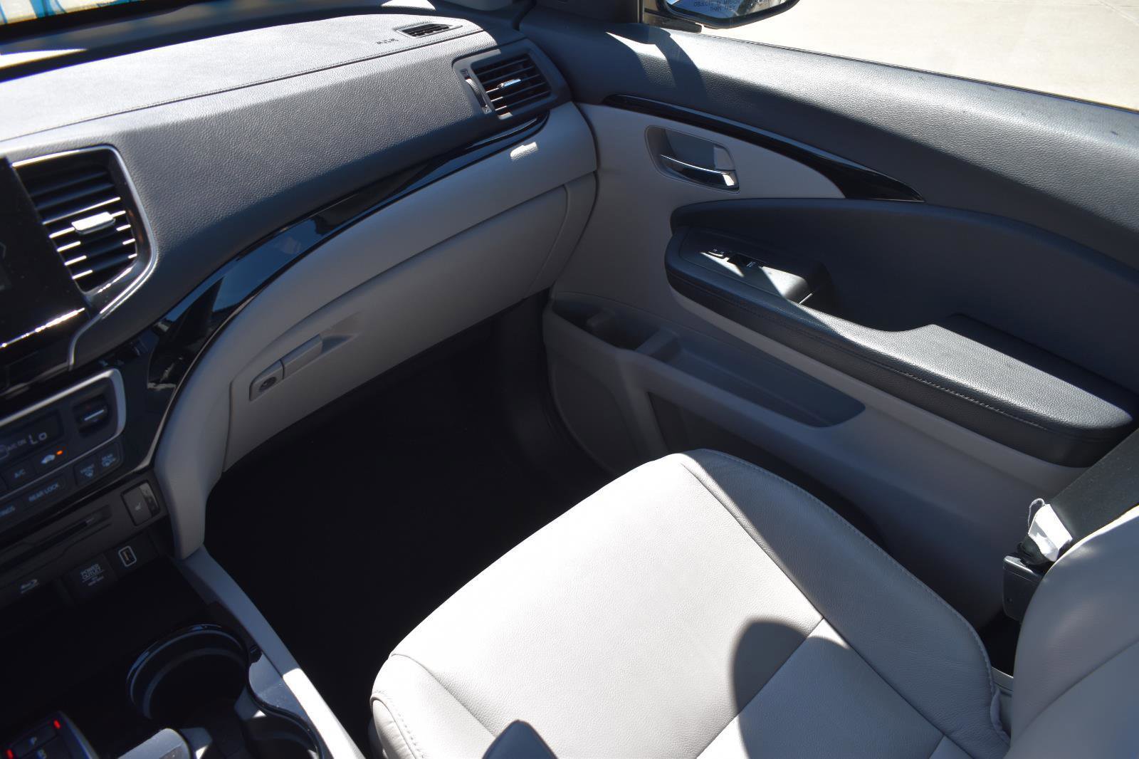 Used 2019 Honda Pilot Touring image 24