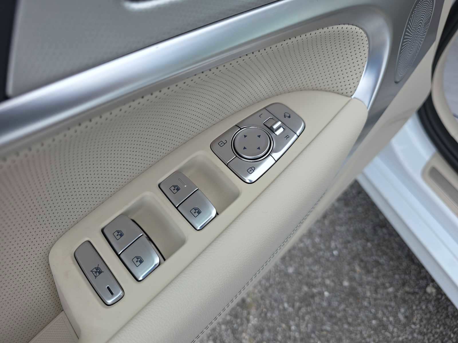 New 2026 Genesis G70 2.5T Prestige image 16