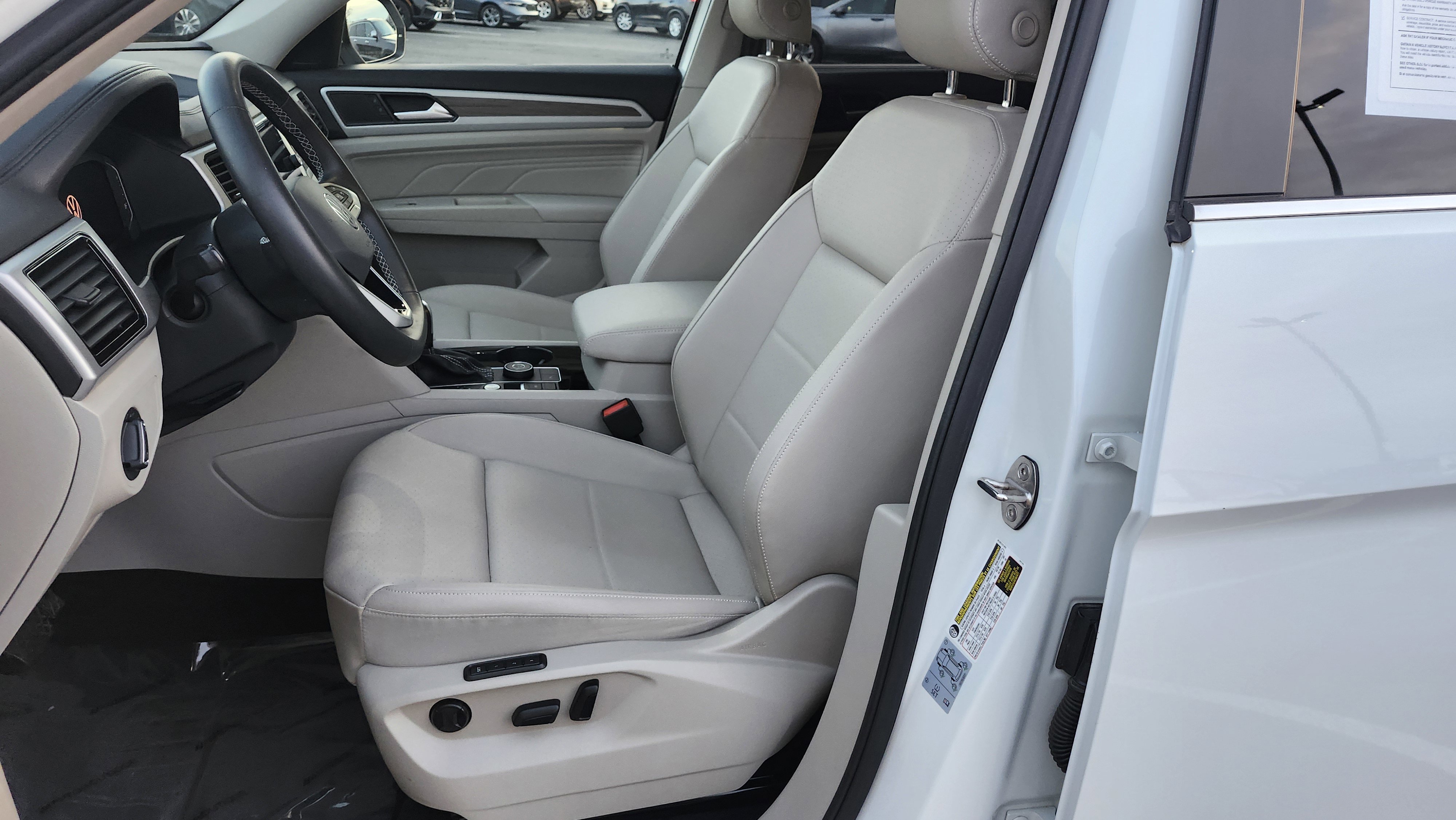 Used 2021 Volkswagen Atlas SEL image 28