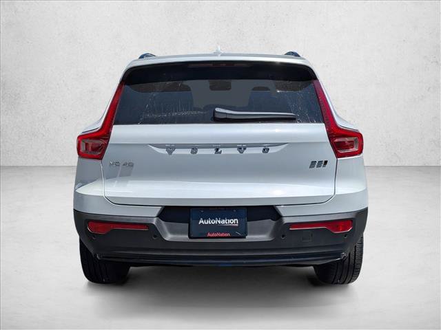 New 2026 Volvo XC40 B5 Core w/ Climate Package AWD/4WD image 7