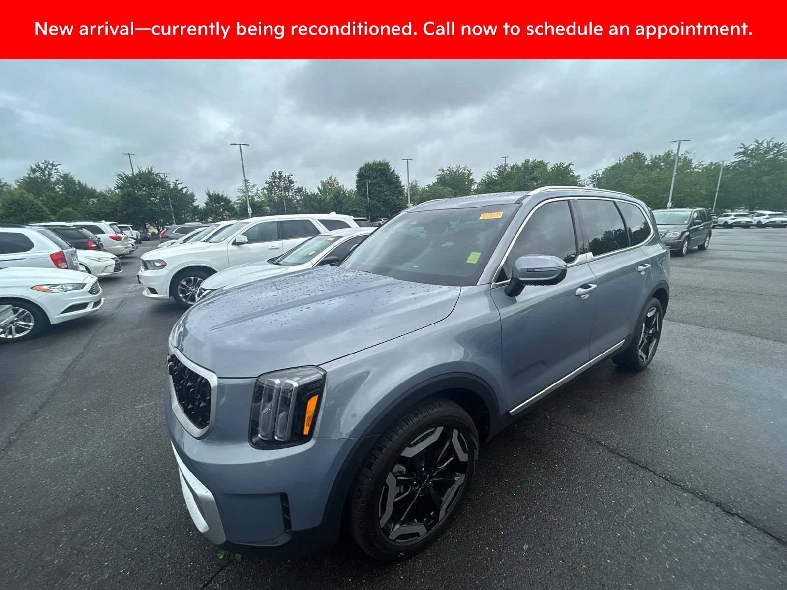 Certified 2025 Kia Telluride EX w/ EX Captain's Chair Package AWD/4WD image 13