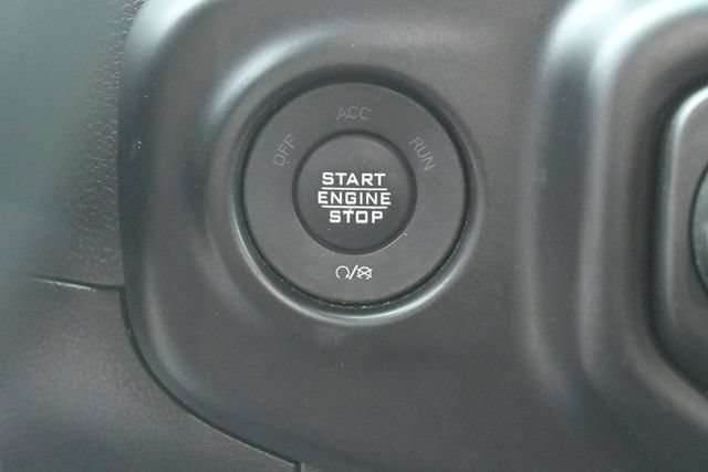 Used 2023 Jeep Wrangler Unlimited Sahara AWD/4WD image 22
