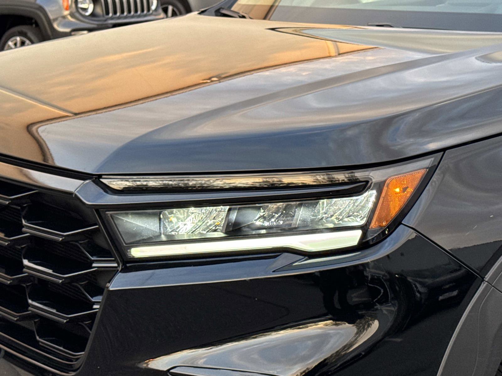 Used 2024 Honda Pilot Elite image 27