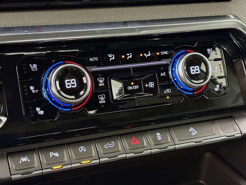 New 2026 GMC Sierra 1500 Denali w/ Denali Reserve Package image 16