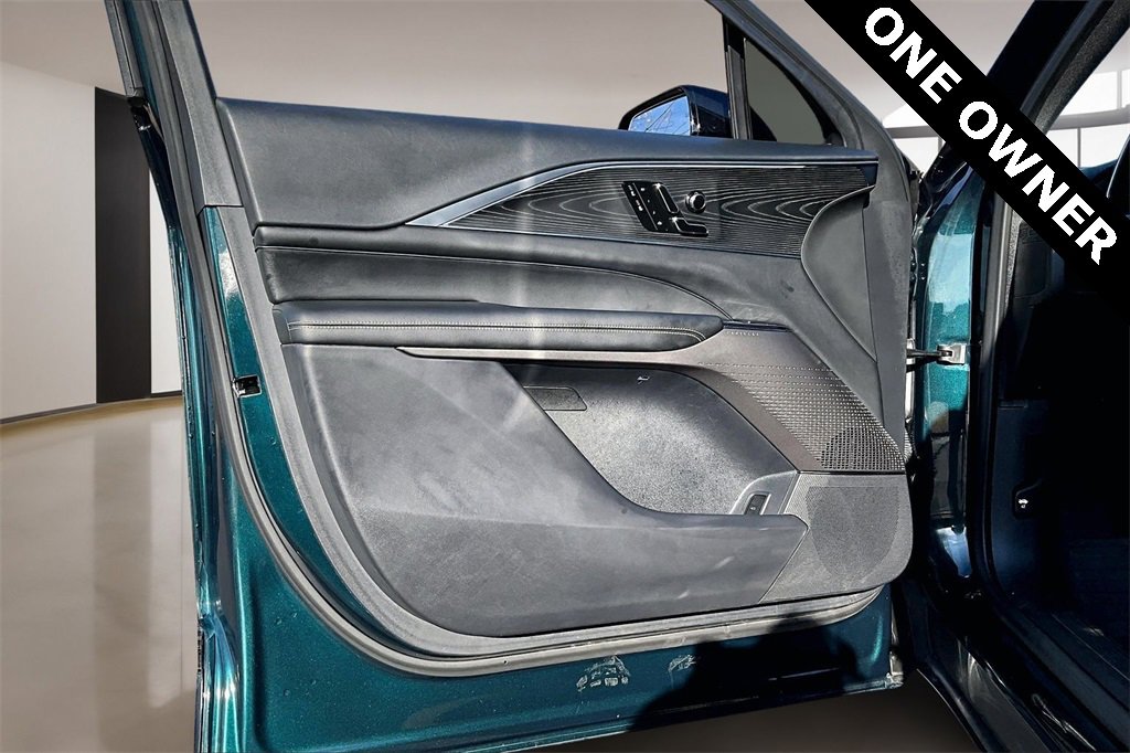 Used 2024 Cadillac Lyriq Luxury w/ LPO, Floor Liner Package image 18