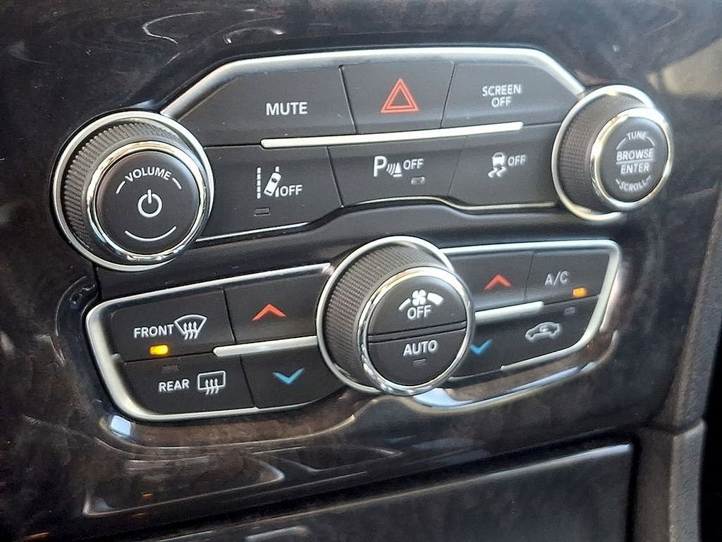 Used 2023 Chrysler 300 Touring L w/ Popular Equipment Group image 15