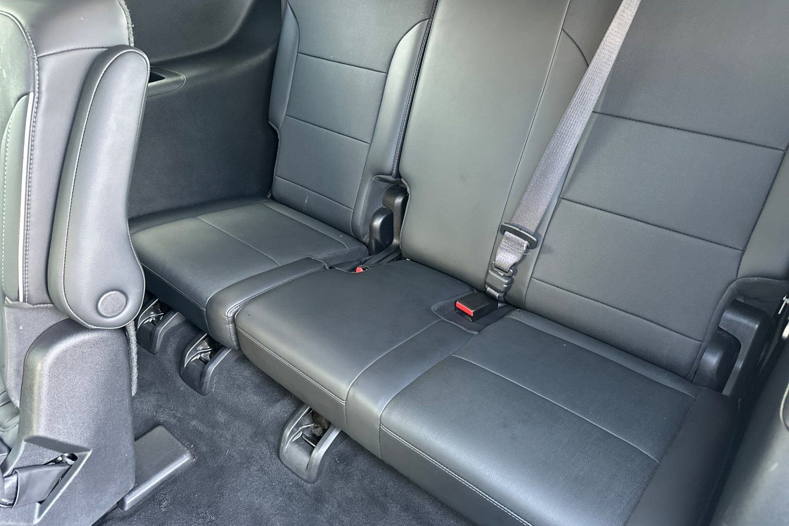 Used 2025 Buick Enclave Preferred image 19