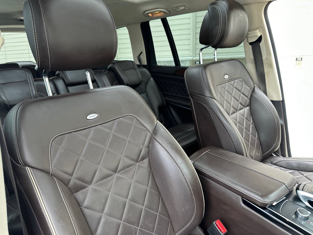 Used 2019 Mercedes-Benz GLS 550 4MATIC image 25