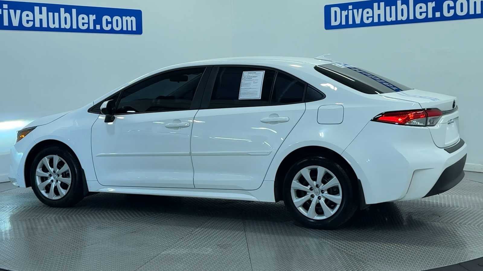 Used 2025 Toyota Corolla LE FWD image 4