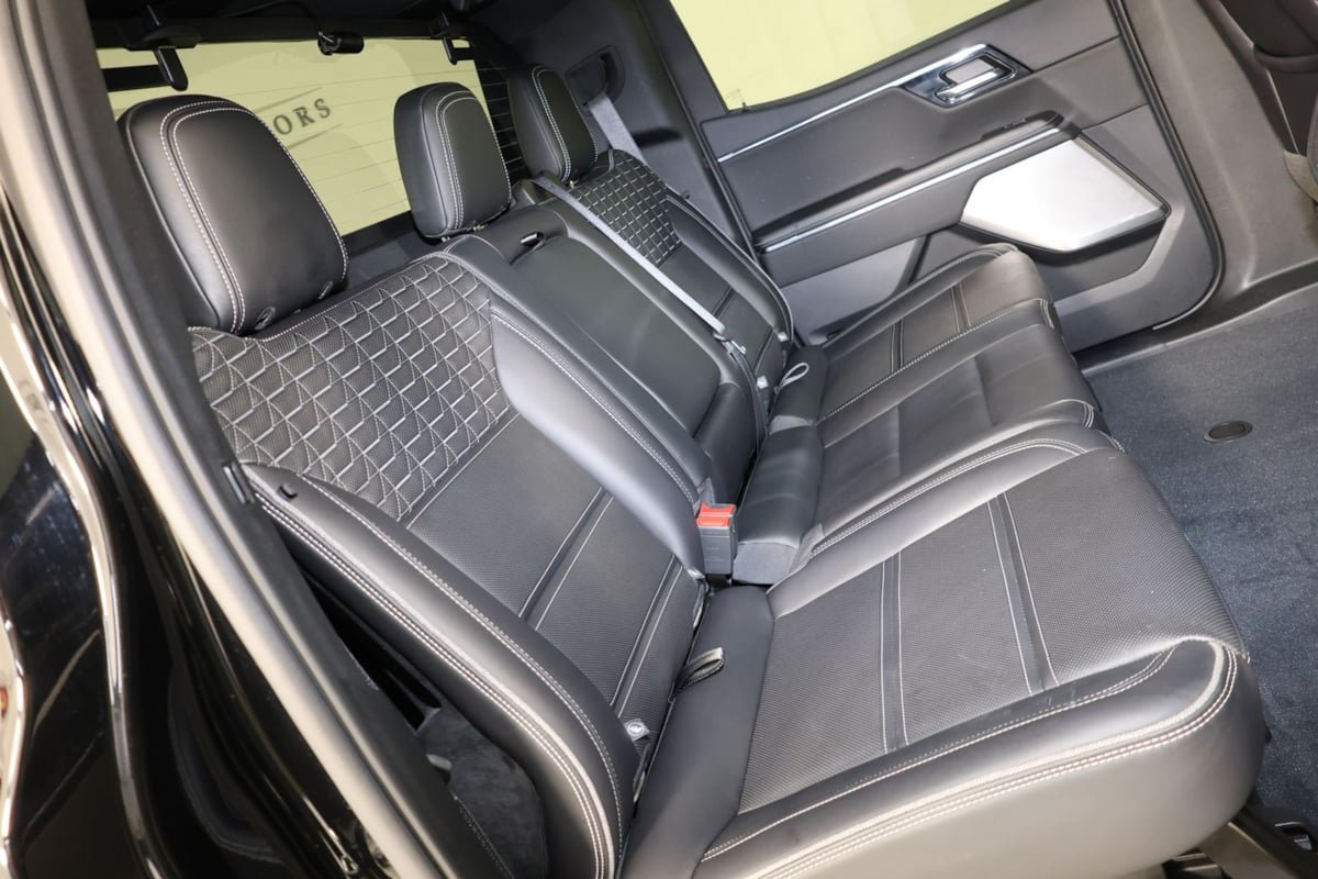 Used 2025 GMC Sierra EV Denali AWD/4WD image 42