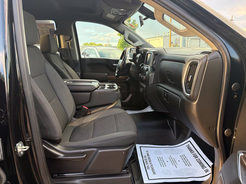 Used 2022 Chevrolet Silverado 1500 LT AWD/4WD image 11