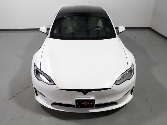 Used 2021 Tesla Model S Plaid image 12