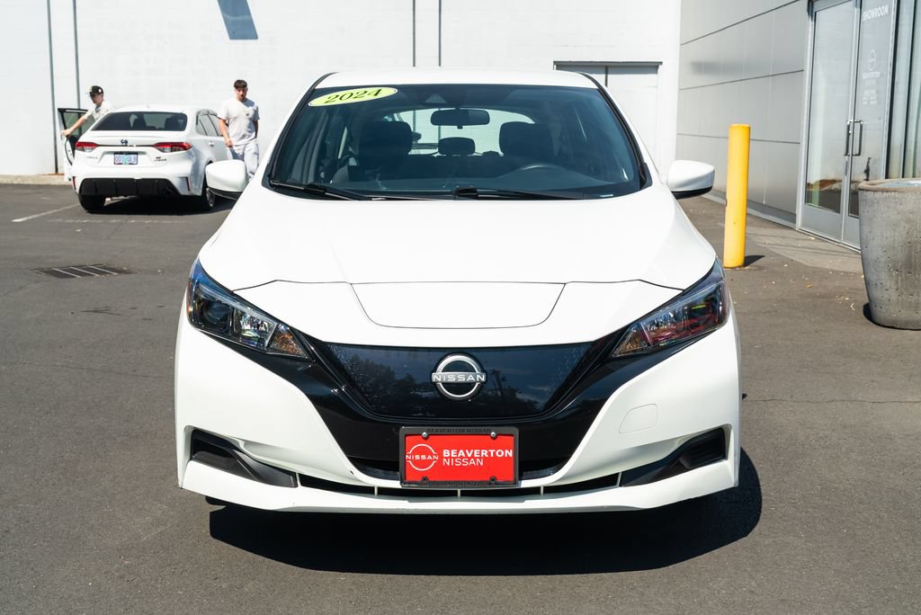 Used 2024 Nissan Leaf S FWD image 2