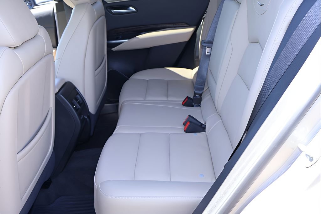 Certified 2024 Cadillac XT4 Premium Luxury w/ Active Safety Package image 19