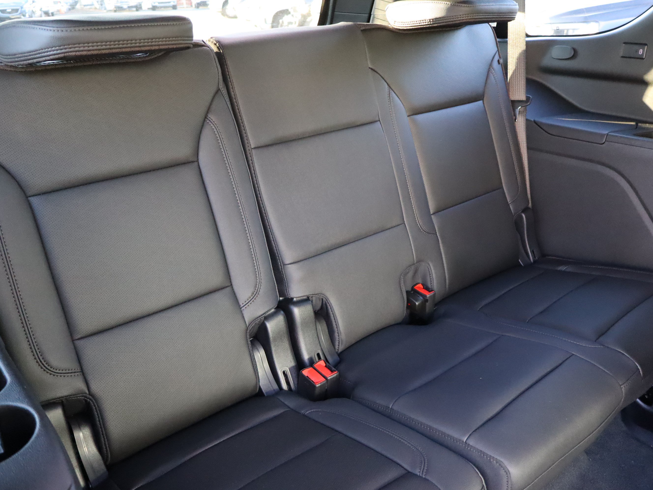 Used 2024 Chevrolet Tahoe High Country RWD image 37