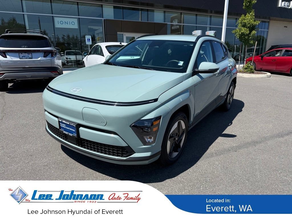 Certified 2025 Hyundai Kona SEL FWD image 1