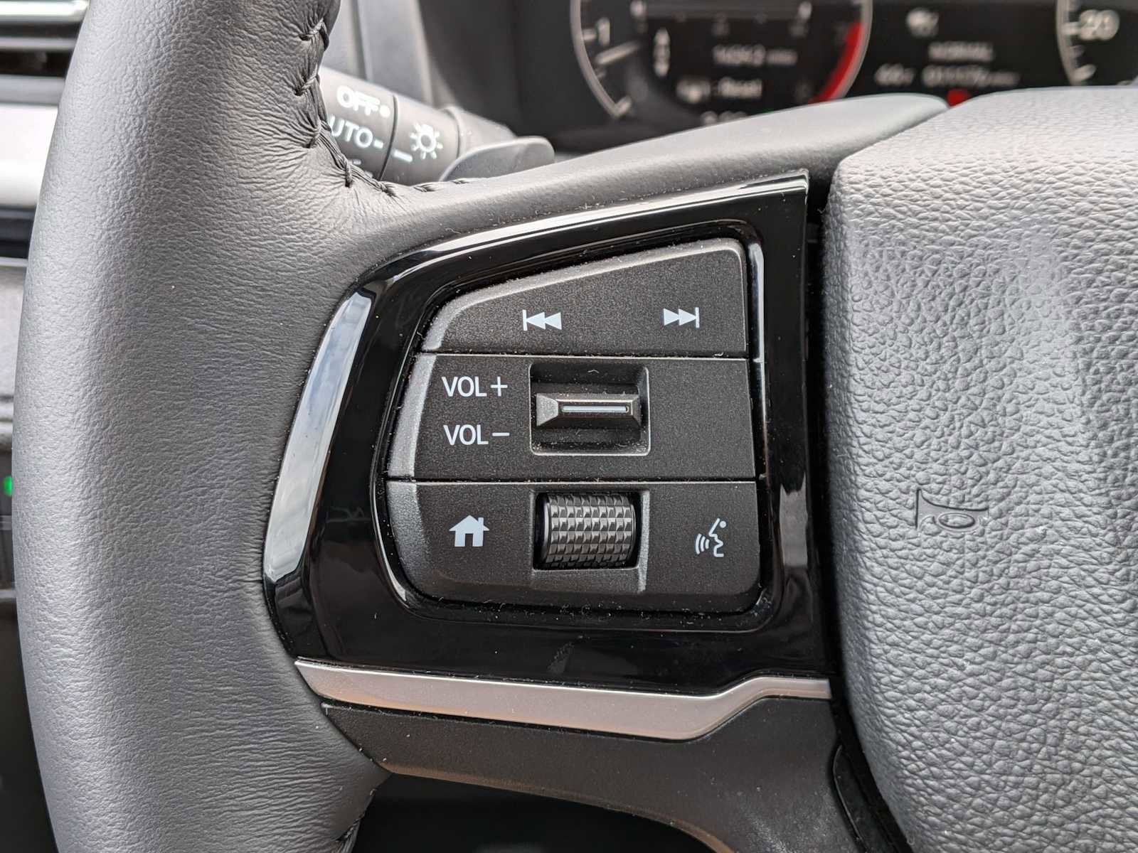 Used 2025 Honda Odyssey Touring image 22