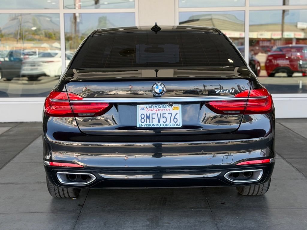 Used 2016 BMW 750i RWD image 12