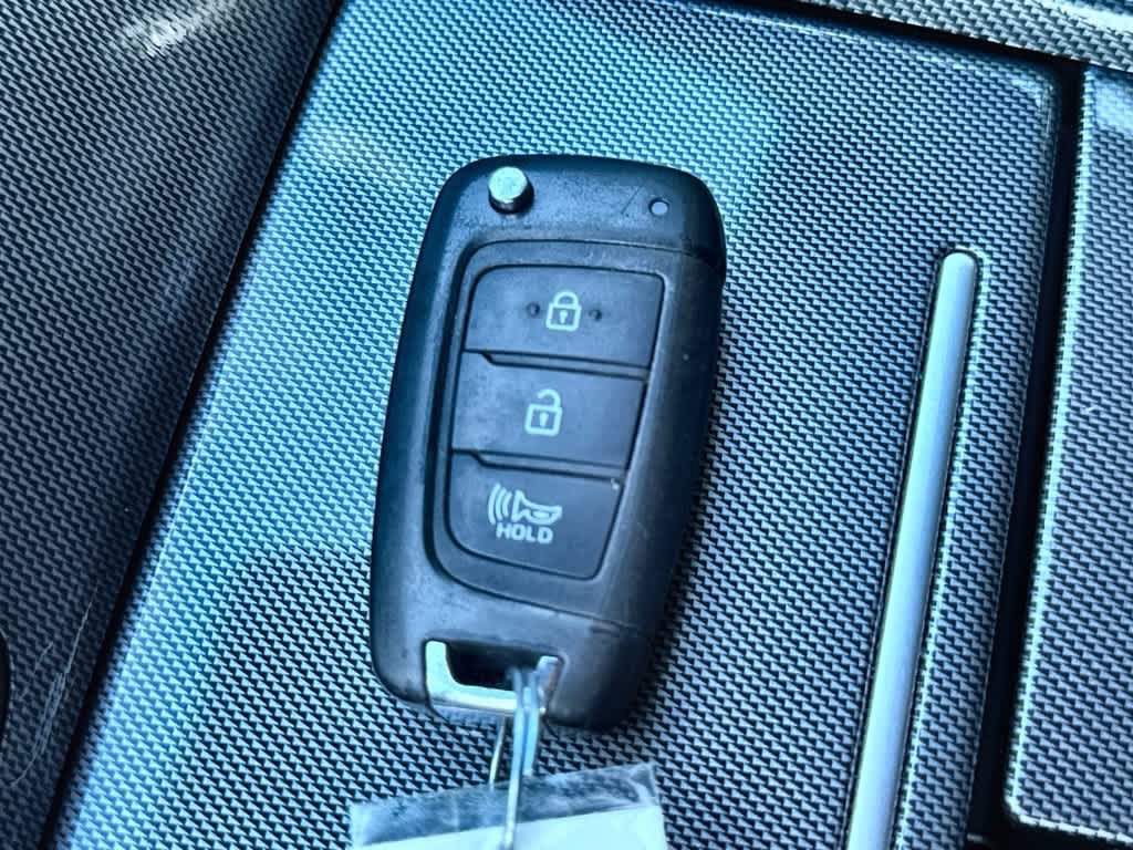 Used 2023 Hyundai Santa Fe SE FWD image 28