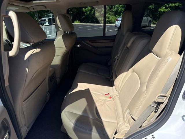 Used 2012 Nissan Pathfinder LE AWD/4WD image 14