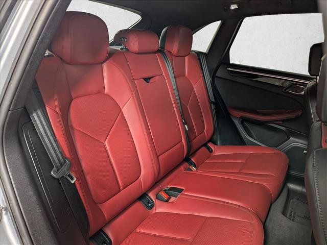 Used 2021 Porsche Macan S AWD/4WD image 23