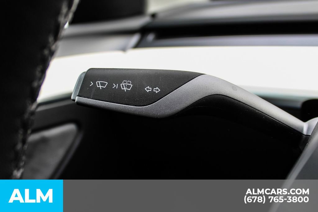 Used 2024 Tesla Model Y Performance image 29