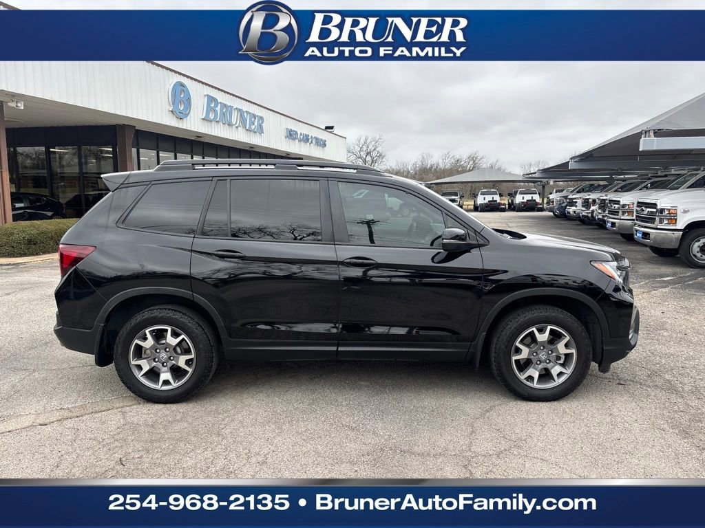 Used 2023 Honda Passport TrailSport image 4