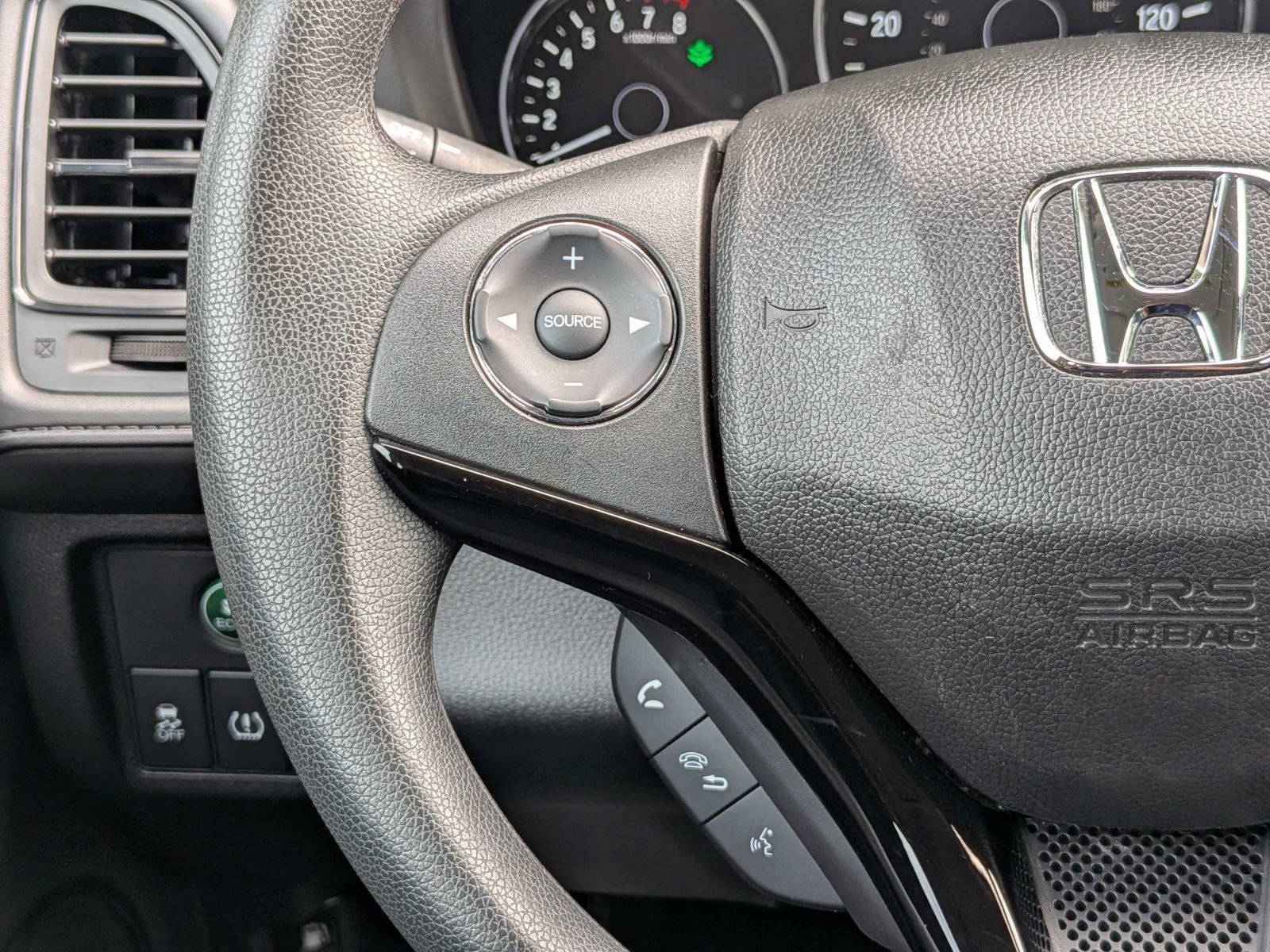 Used 2017 Honda HR-V LX image 23