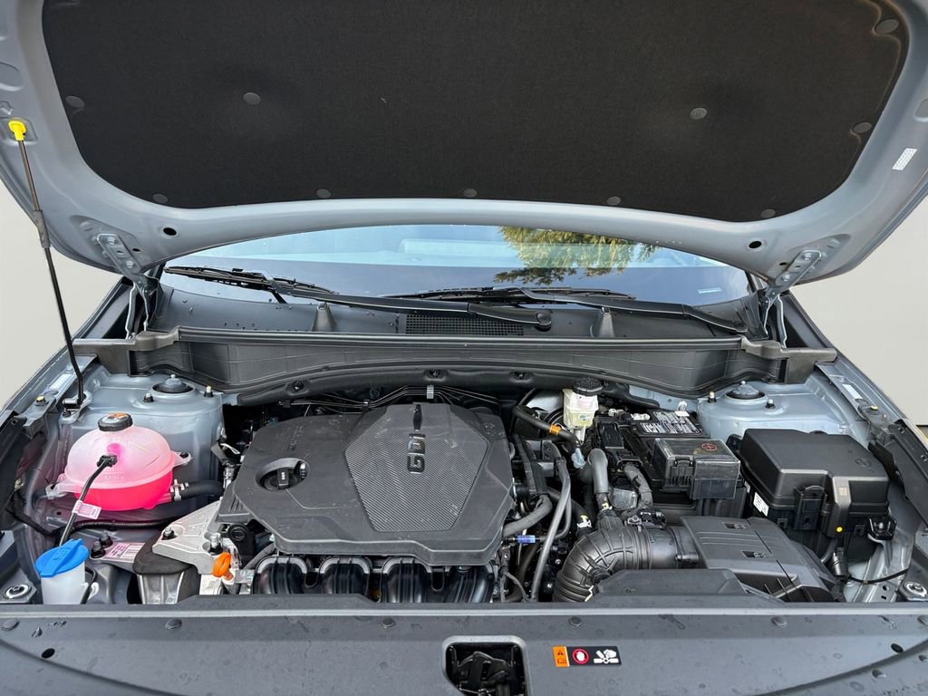 Used 2025 Kia Sportage LX image 31