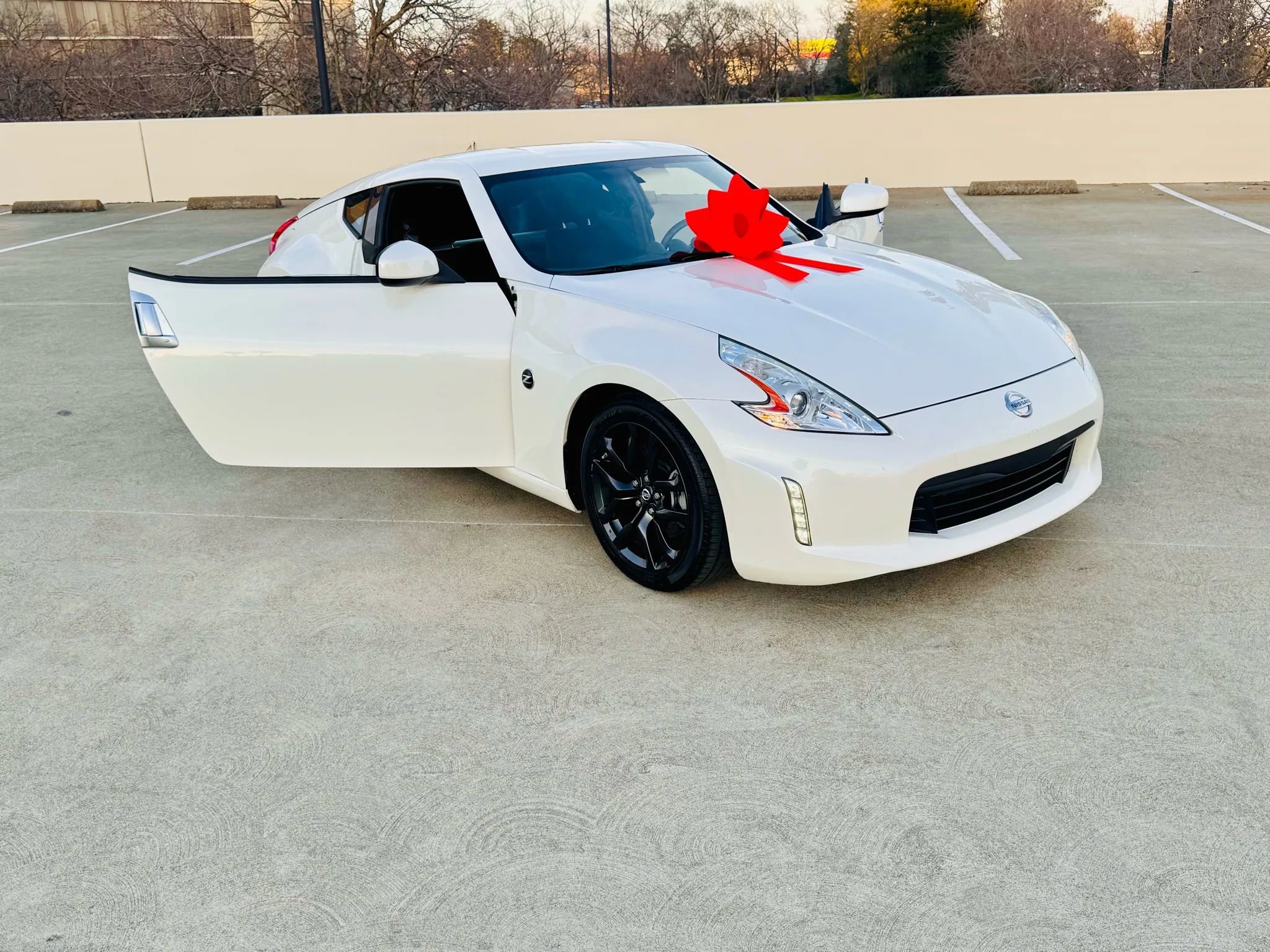 Used 2017 Nissan 370Z Touring image 27