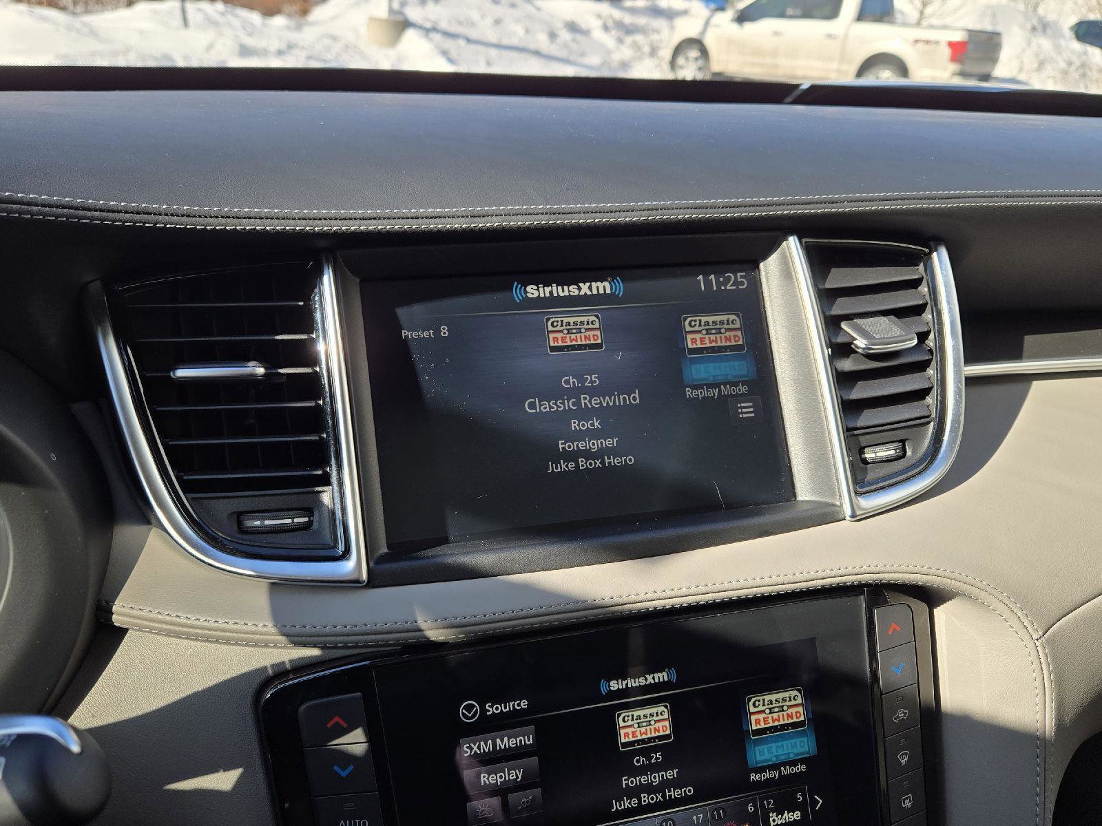 Certified 2025 INFINITI QX50 Luxe image 24