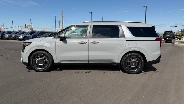 Used 2025 Kia Carnival EX FWD image 6