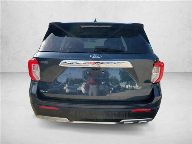 Used 2022 Ford Explorer XLT w/ Equipment Group 202A image 6