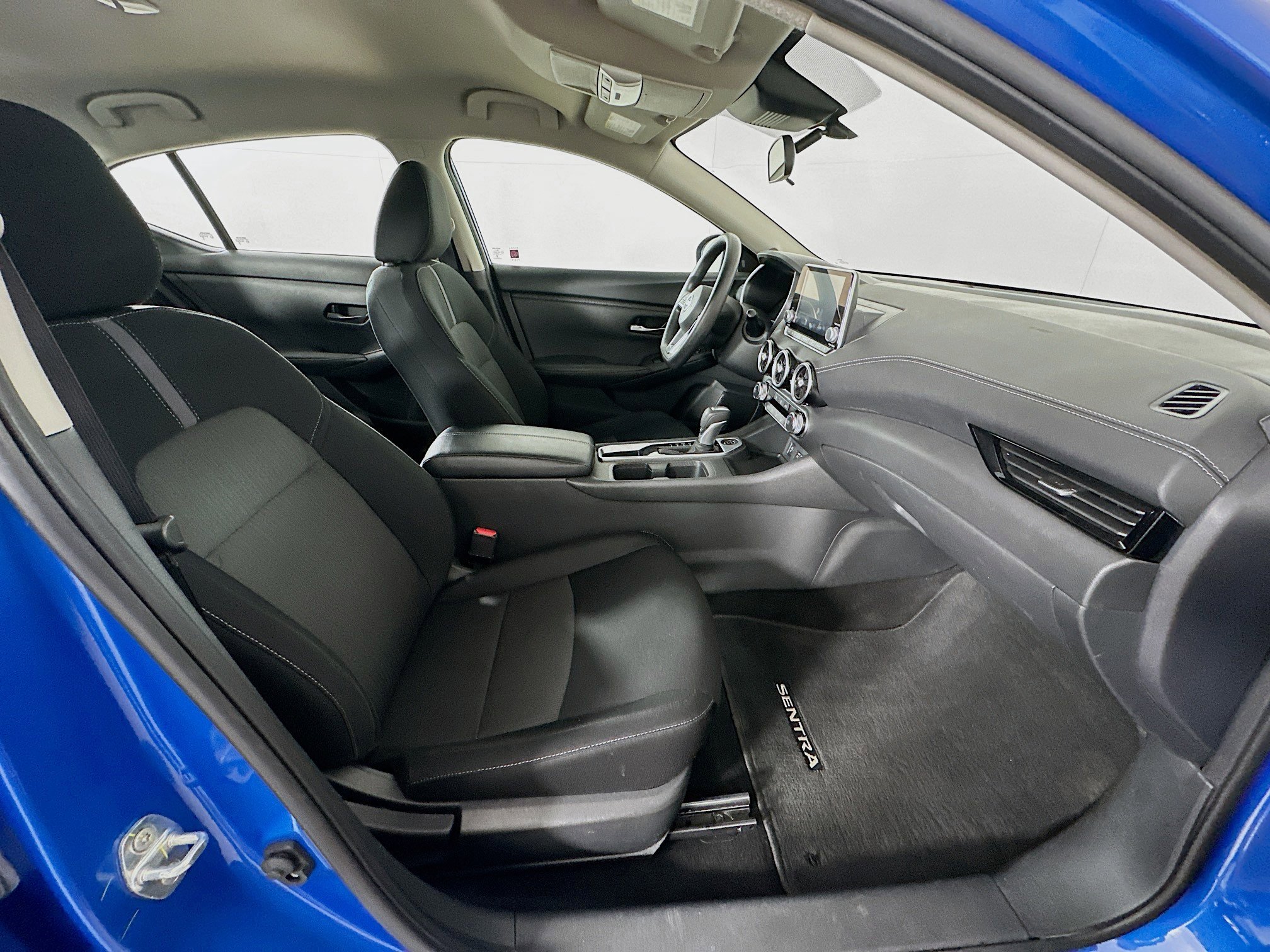 Used 2024 Nissan Sentra SV image 29