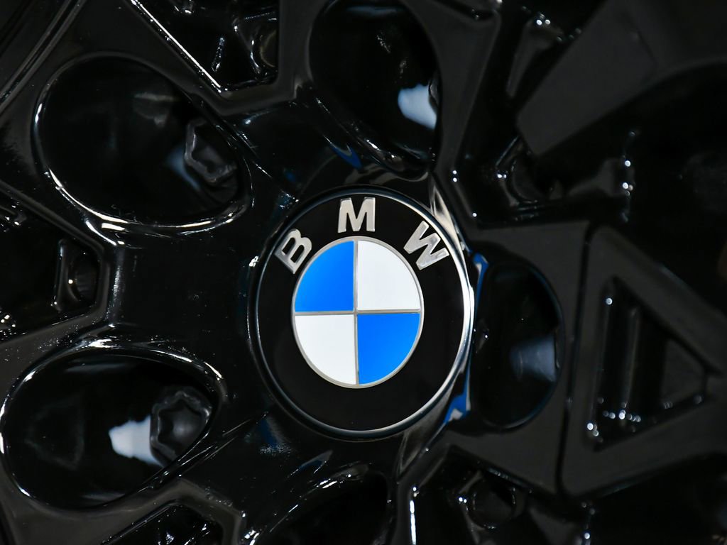 Used 2025 BMW X6 M Competition w/ Executive Package AWD/4WD image 93