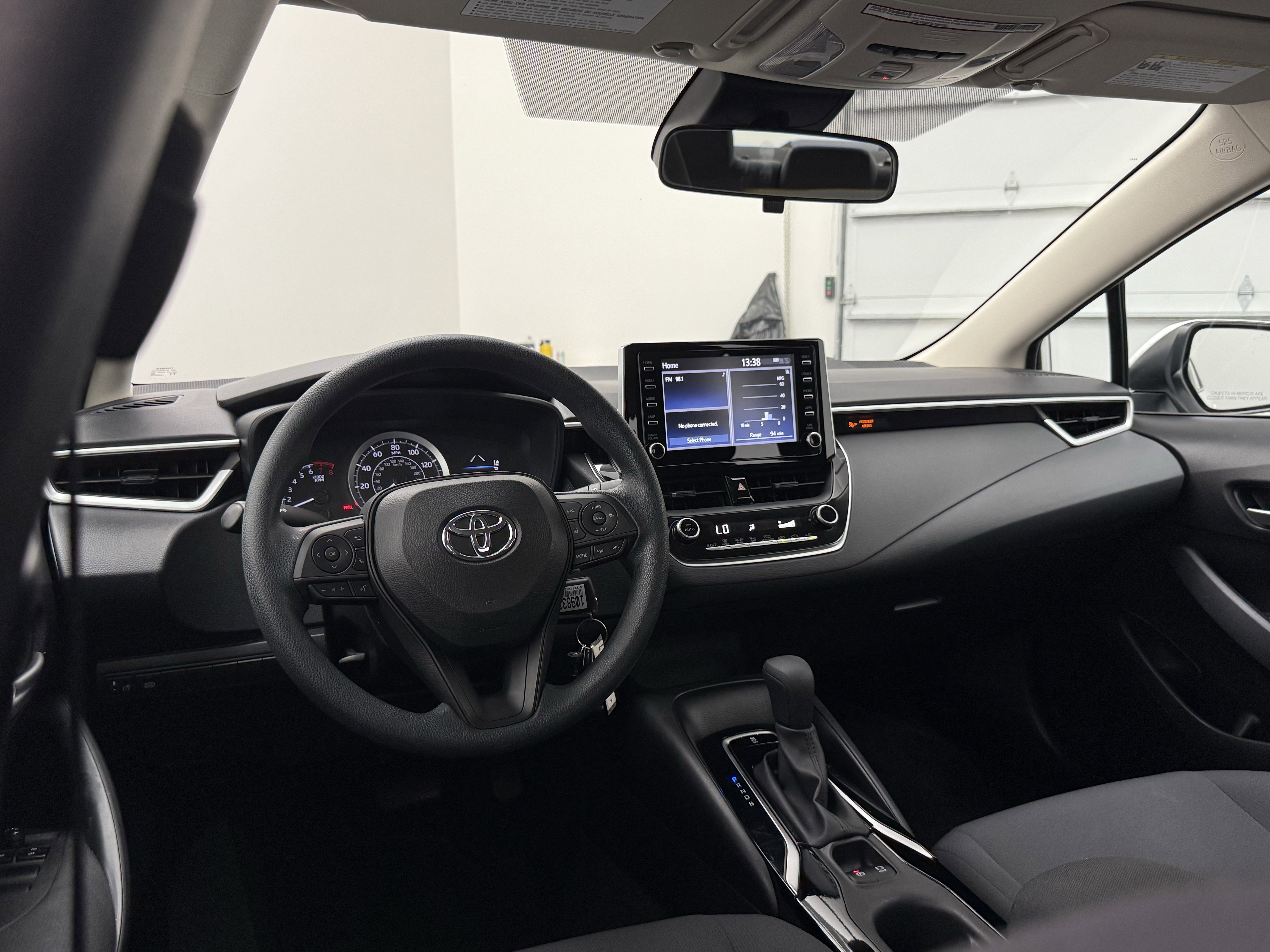 Used 2020 Toyota Corolla LE FWD image 22