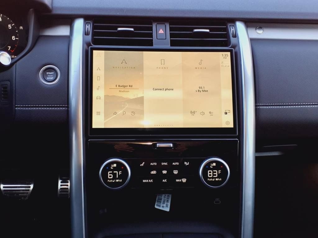 New 2025 Land Rover Discovery Dynamic SE AWD/4WD image 8