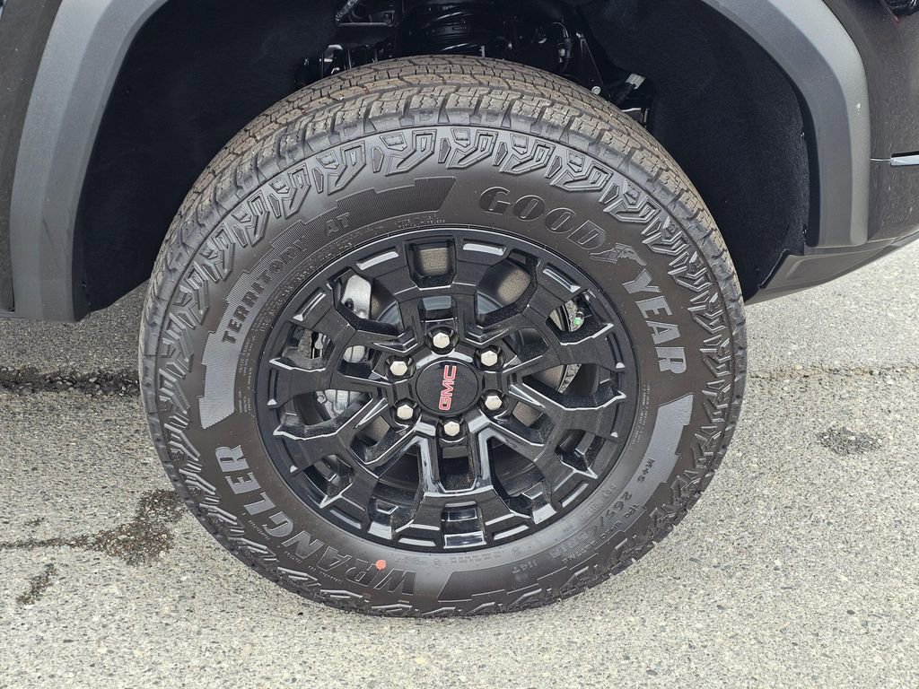 New 2026 GMC Canyon Elevation w/ Convenience Package image 9