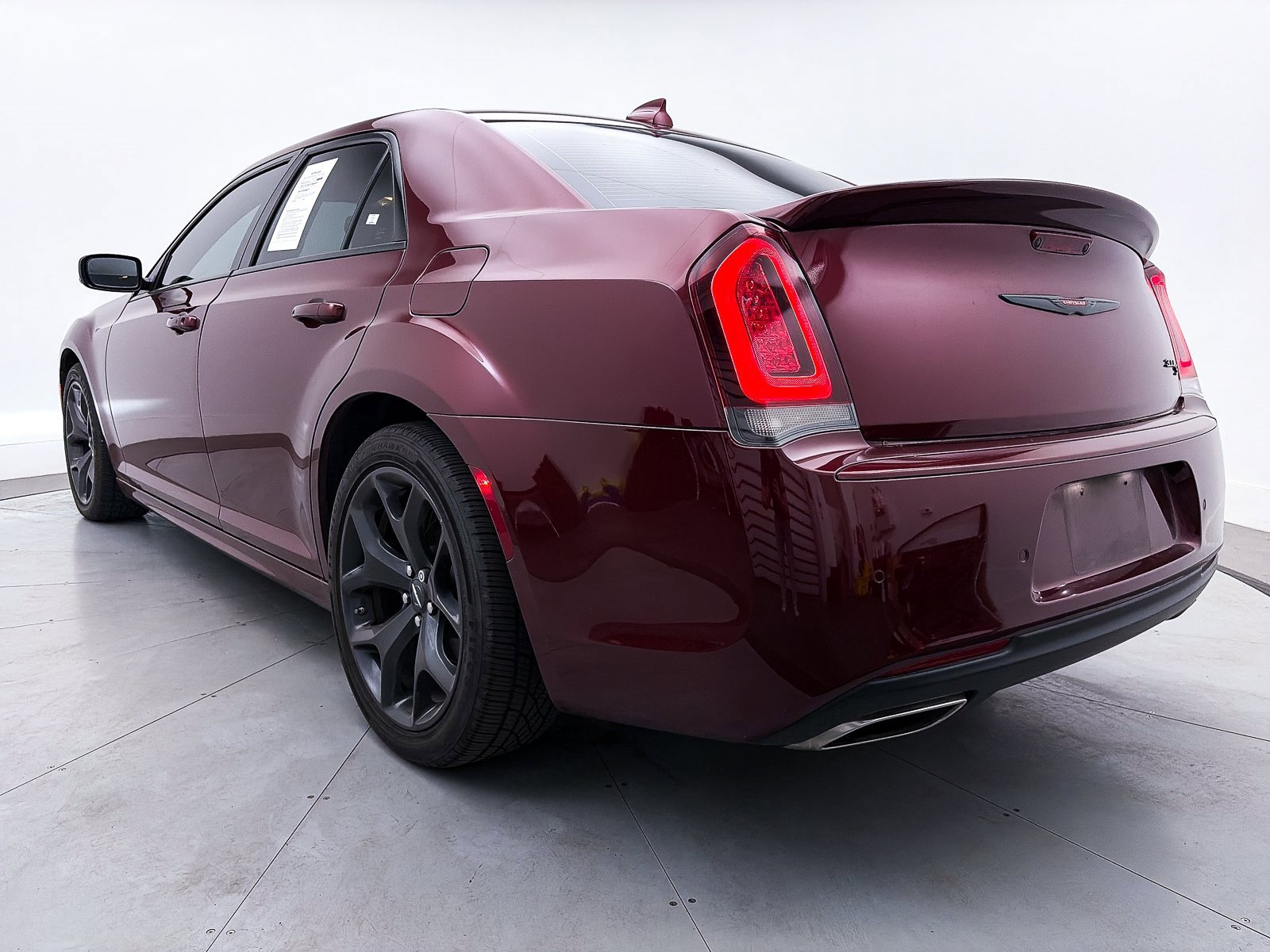 Used 2022 Chrysler 300 S w/ Safetytec Plus Group image 14
