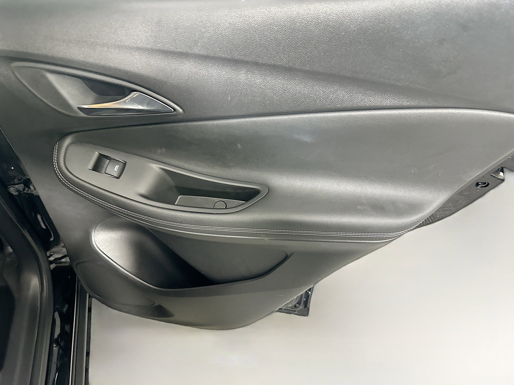 Used 2025 Buick Encore GX Preferred FWD image 28